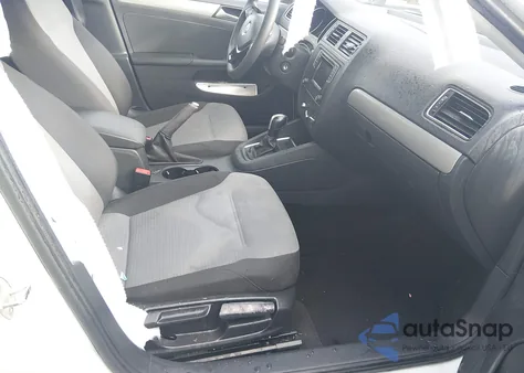 2017 Volkswagen Jetta 1.4T S z USA, uszkodzony, nr VIN 3VW2B7AJ1HM400206